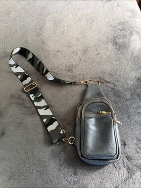 Women’s Slate Gray Leather Crossbody Sling Bag with Camouflage Strap